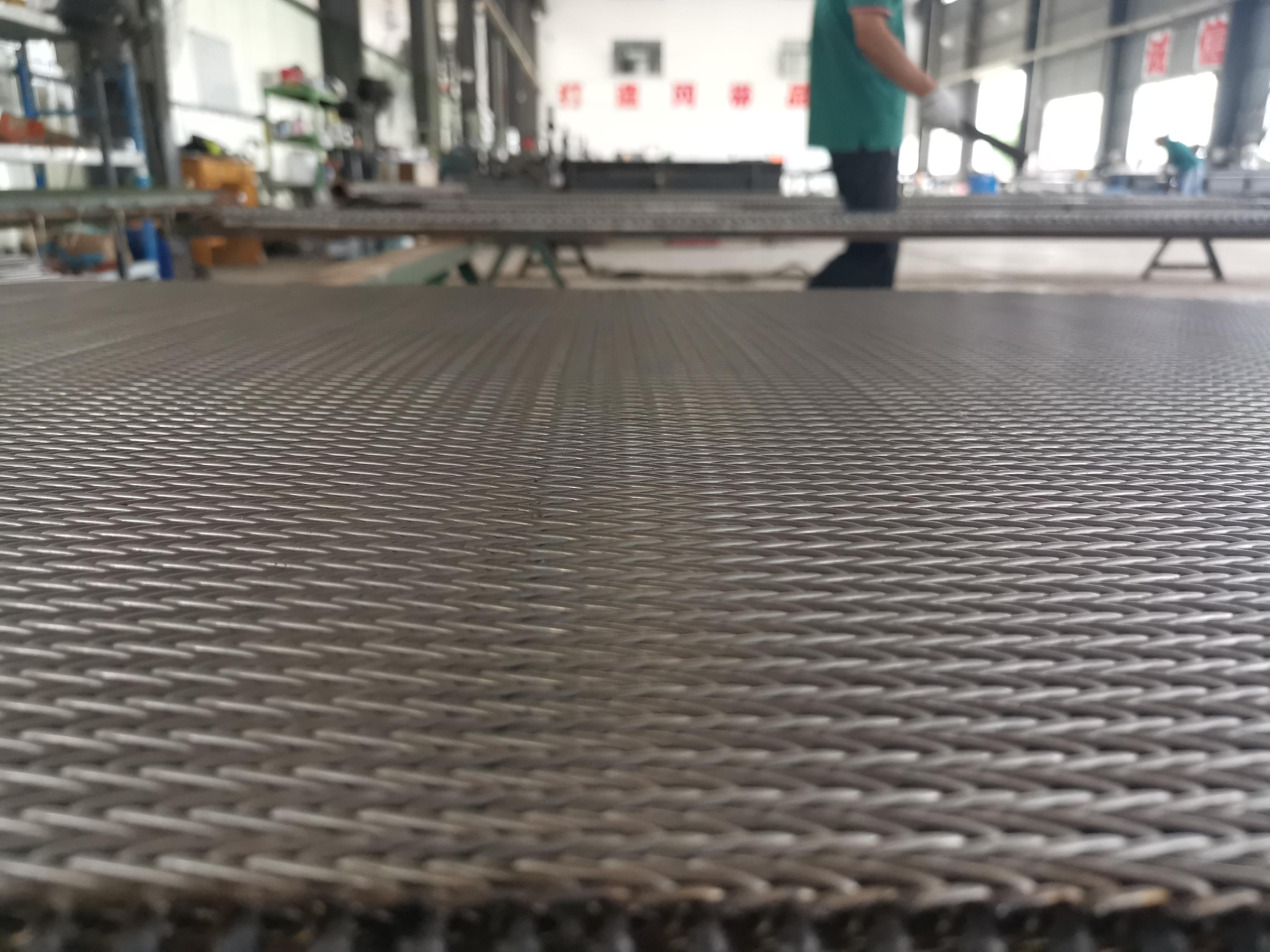 如何避免網帶卡死&mdash;&mdash;熱處理網帶爐